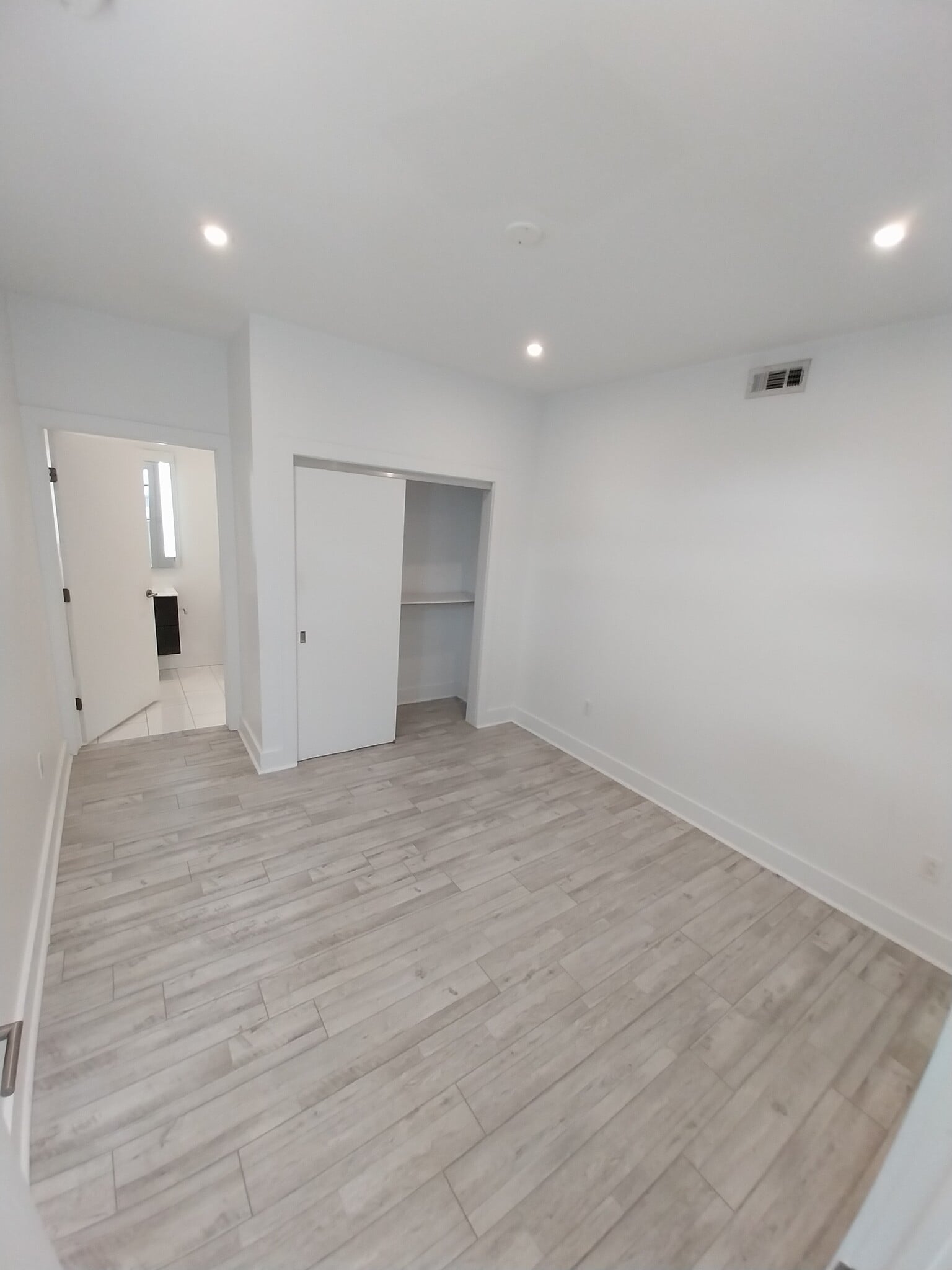 Building Photo - 1169 Hope St