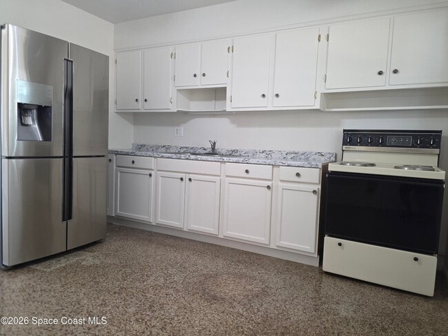 Building Photo - 514 Hickory St