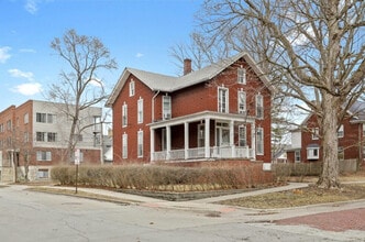 Building Photo - 212 W High St