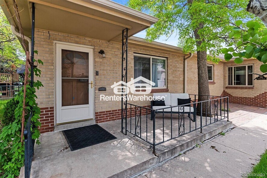 Building Photo - 1915 S Pearl St