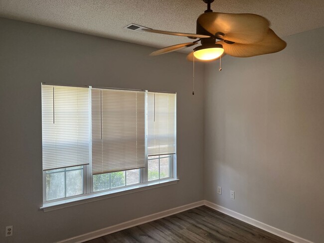 Building Photo - First Floor, End Unit, Two bedroom, Two ba...
