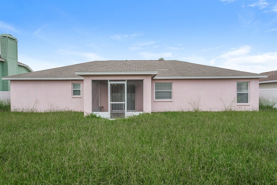 Building Photo - 7172 Summit Dr
