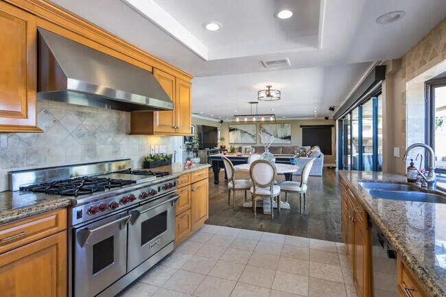 Building Photo - 3630 Gleneagles Dr