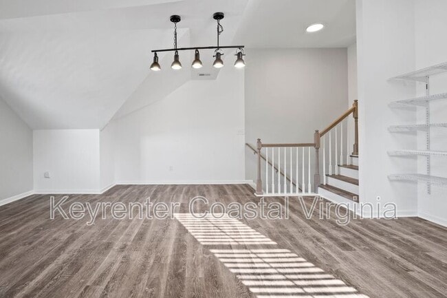 Building Photo - 1038 Egret Ln