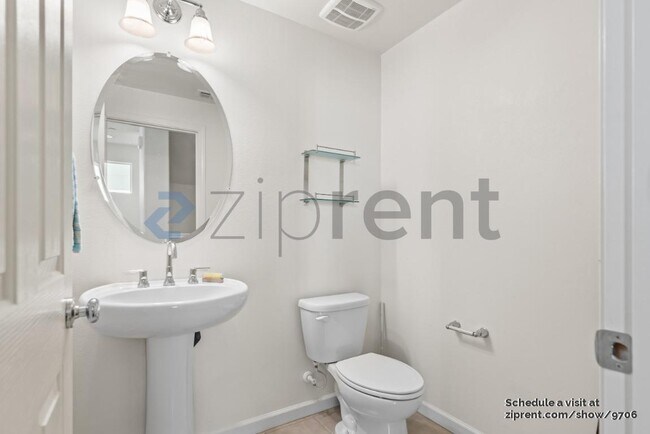 Building Photo - 1505 Coyote Creek Way