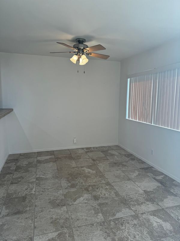 Building Photo - 126 E Pearl St