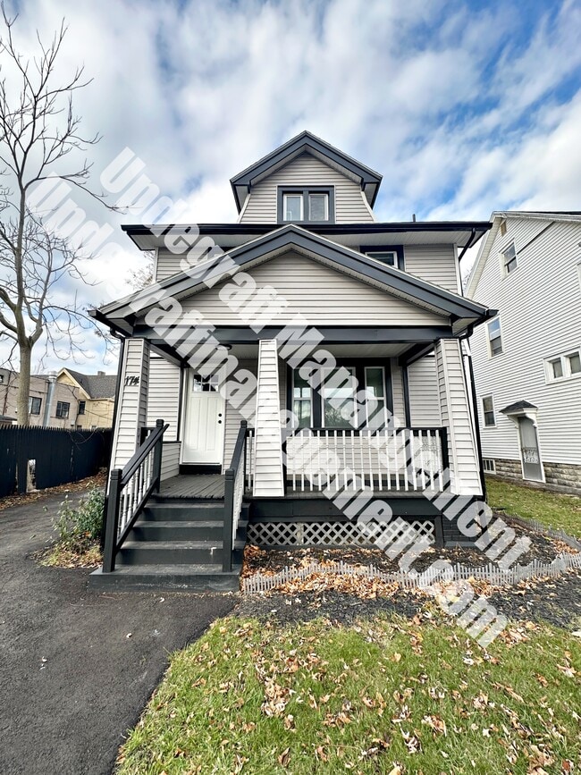 Primary Photo - 174 Milton St