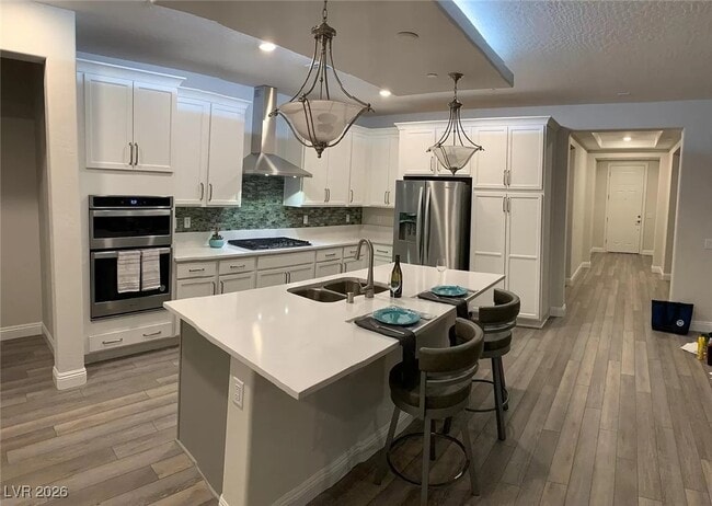 Building Photo - 92 Lake Oasis St