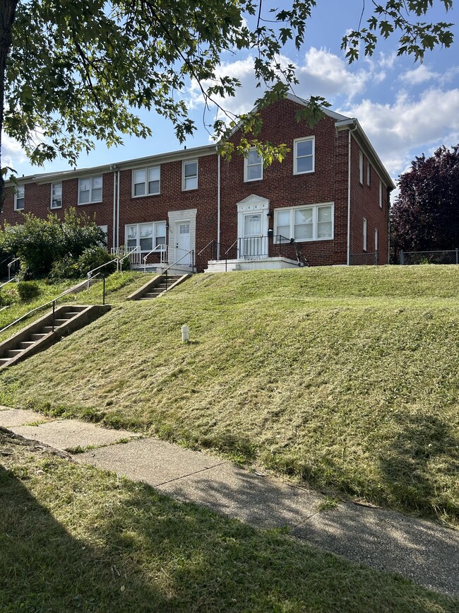 Building Photo - 1668 Kirkwood Rd