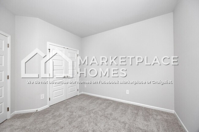 Building Photo - 14773 Mountain Strm Dr