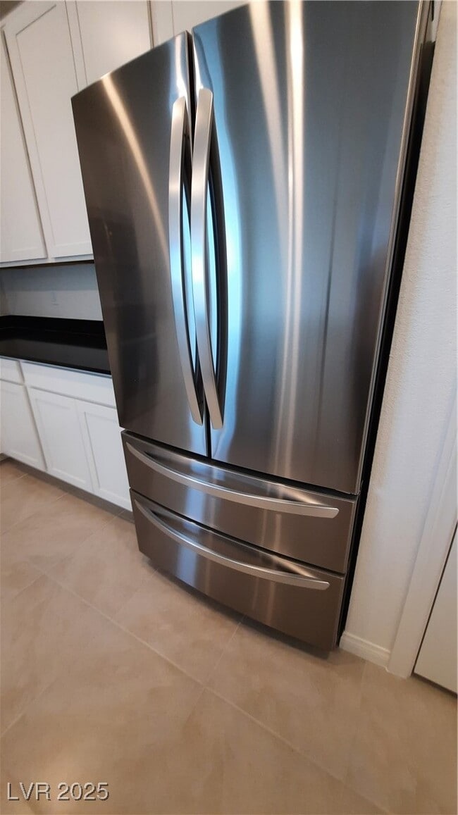 Building Photo - 9084 Marigold Crk St