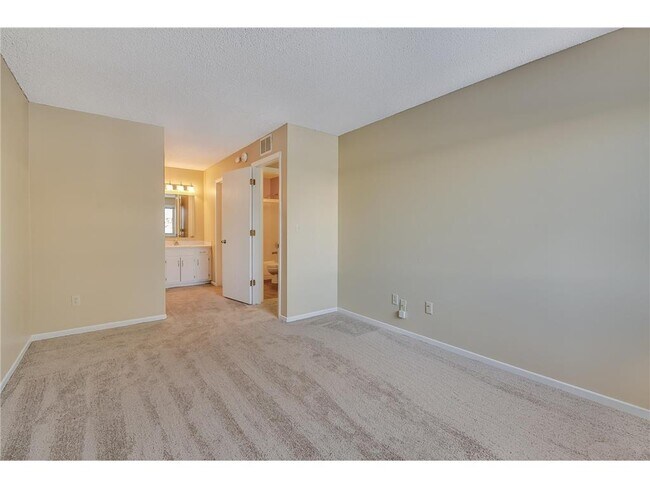 Building Photo - 4474 Cinnamon Ridge Trail