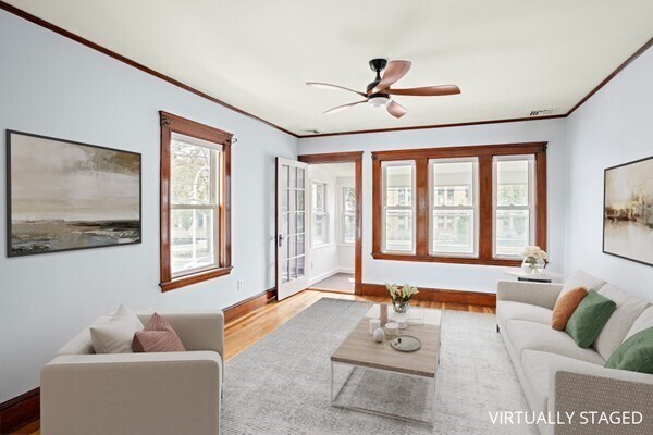 Building Photo - 706 Mt Auburn St