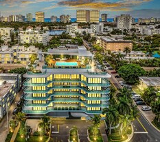 Building Photo - 9901 W Bay Harbor Dr