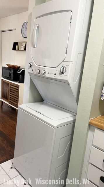 Washer/Dryer - 7 Oak Trl