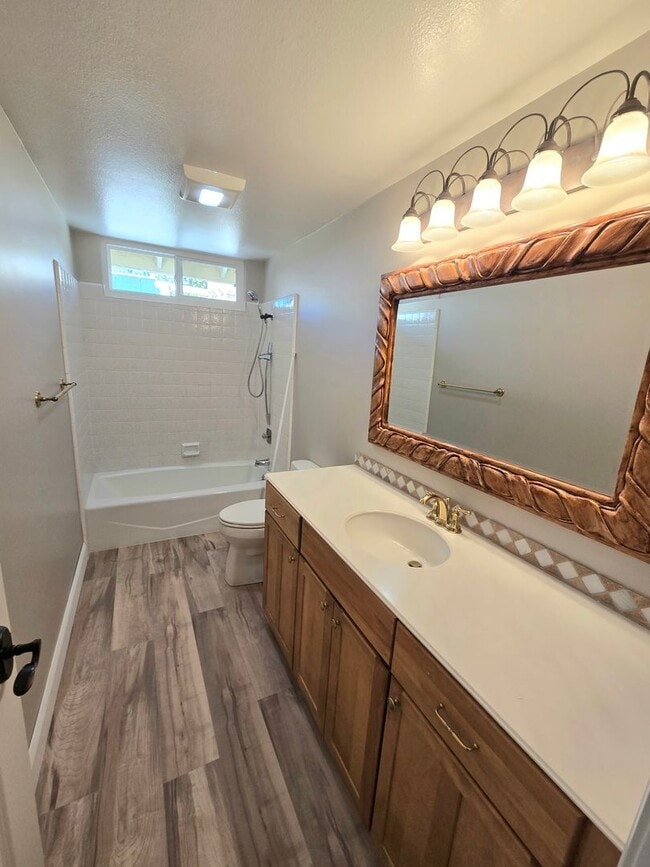 Building Photo - Beautiful spacious home in a lovely neighborhood near Cal Lu! RV Parking!