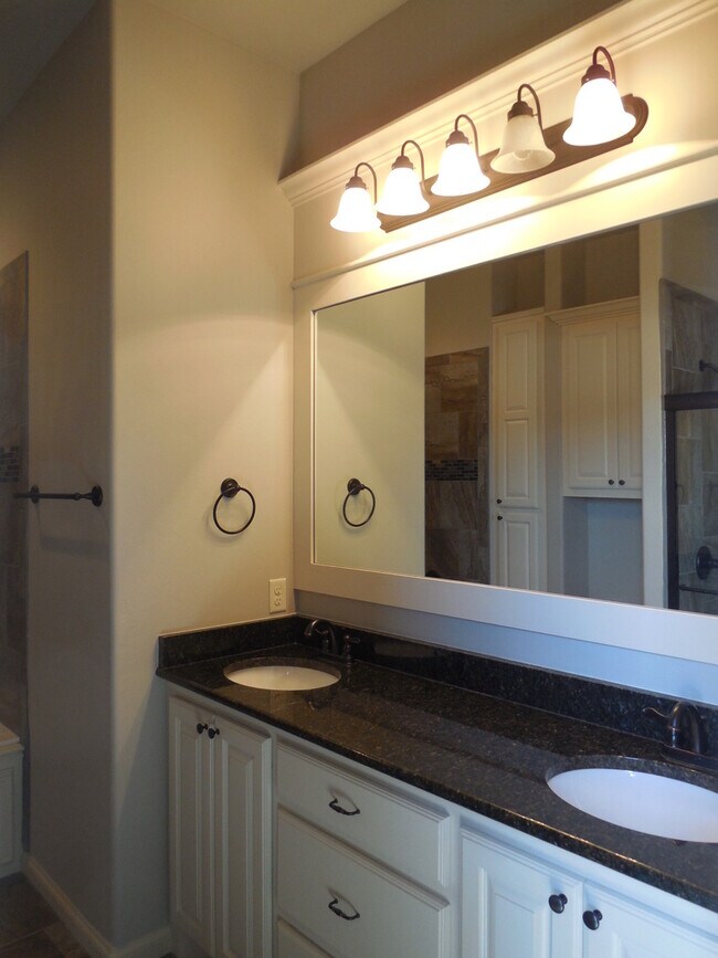 Building Photo - Fully Furnished TWO BEDROOM/ TWO BATHROOM WITH STUDY-