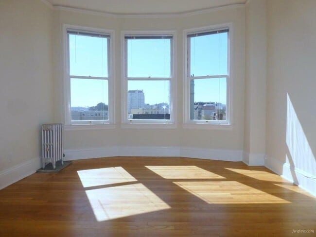 Building Photo - 2201 Pacific Ave