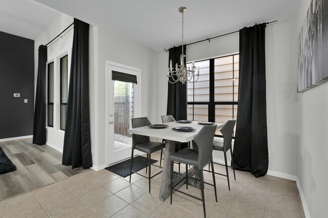 Building Photo - 3607 Cedar Flats Ln