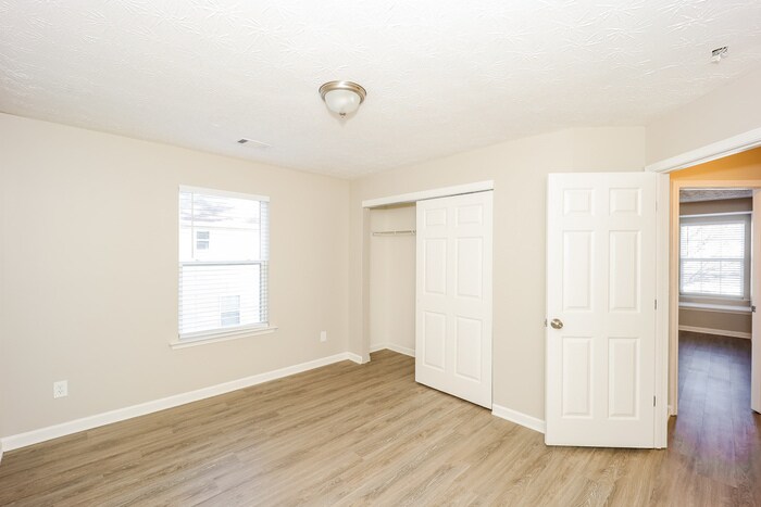 Building Photo - 5601 Sable Way