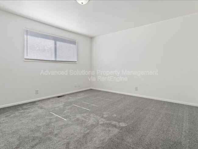 Building Photo - 4554 S 785 E