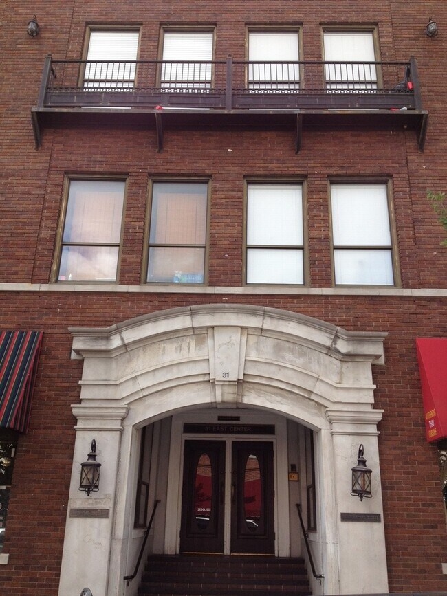 Building Photo - 31 E. Center RES