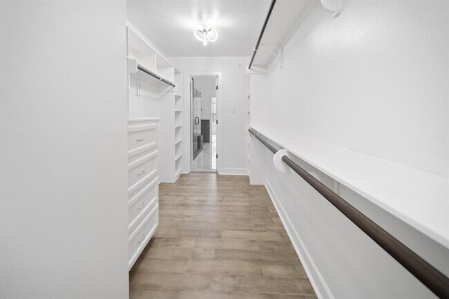 Building Photo - 7650 Springhill St