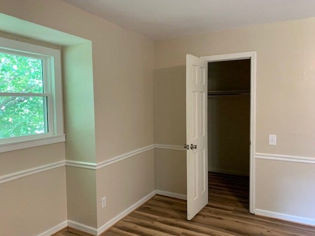 Building Photo - 307 Maplewood Dr