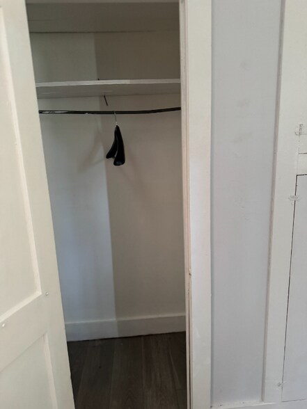 Building Photo - 6585 Voorhees Rd