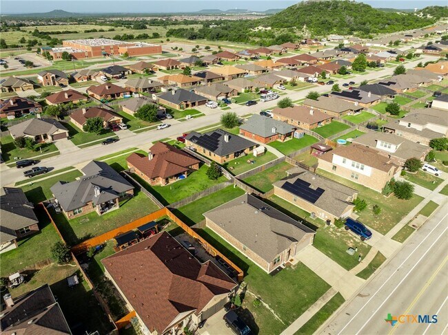 Building Photo - 3410 Cottonpatch Dr
