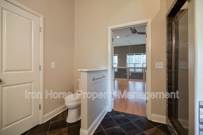 Building Photo - 118 Ruth Dr