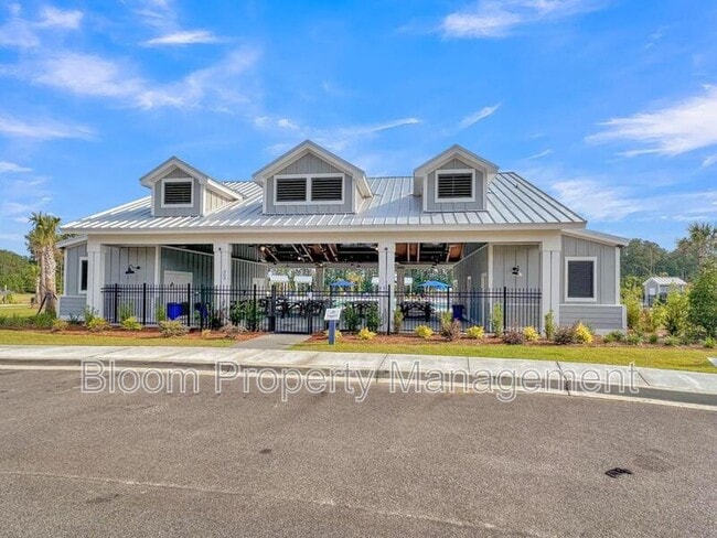Building Photo - 803 Lilyford Ln