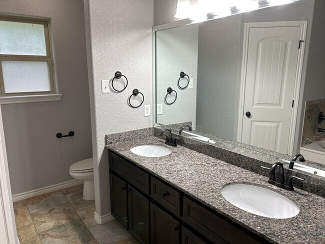 Building Photo - 1604 Granex Dr