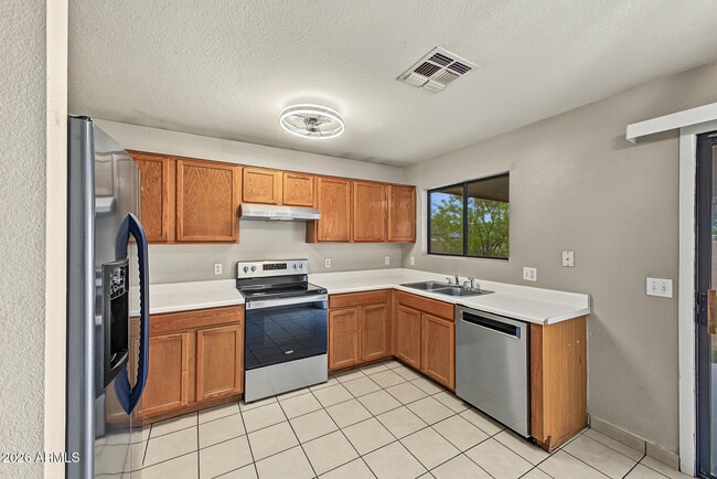 Building Photo - 8507 W College Dr