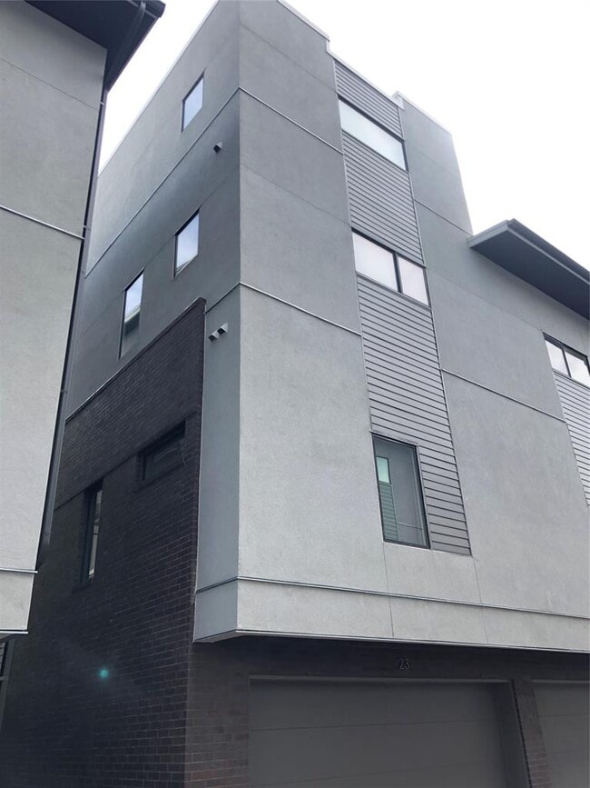 Building Photo - 1702 S Lamar Blvd