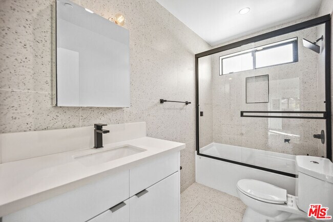 Building Photo - 1264 9th St