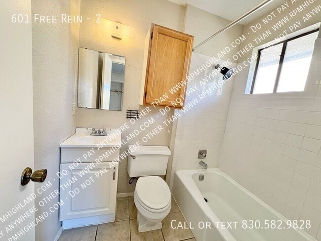 Building Photo - 601 Free Rein