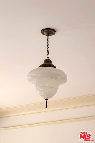 Building Photo - 4365 Clayton Ave W