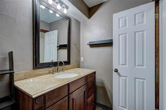 Building Photo - 13224 Marsh Ln