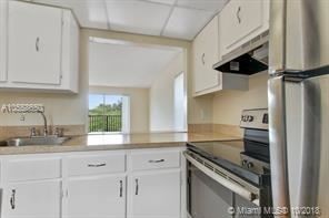 Building Photo - 2 br, 2 bath  - 7600 NW 5th St Unit