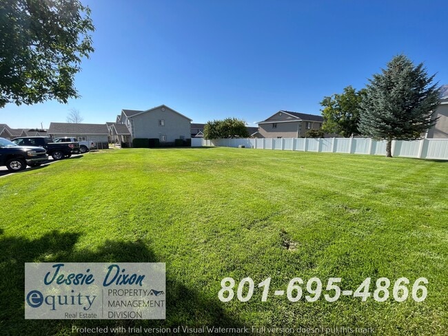 Building Photo - 2355 N 275 E