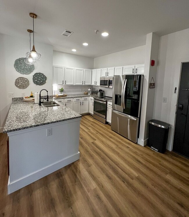 Building Photo - 206 Towncenter Drive Unit 22