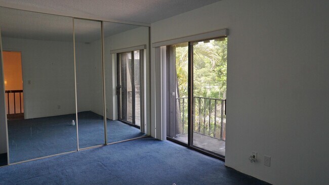 Building Photo - 1555 Fores Forest Lk