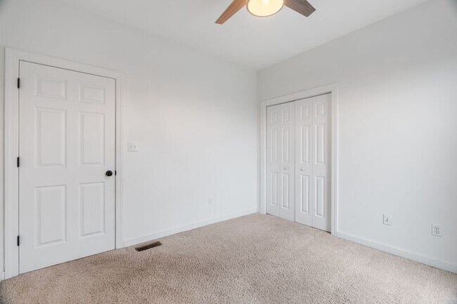 Building Photo - 15 Carl Roberts Rd