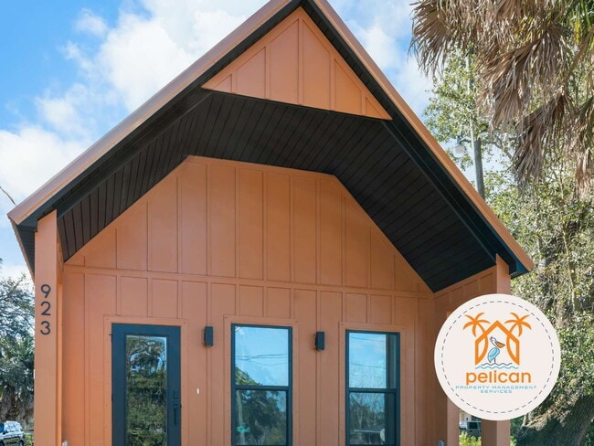 Building Photo - Spacious Studio Home with Modern Design