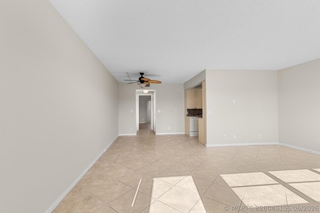 Building Photo - 3013 Wolverton E