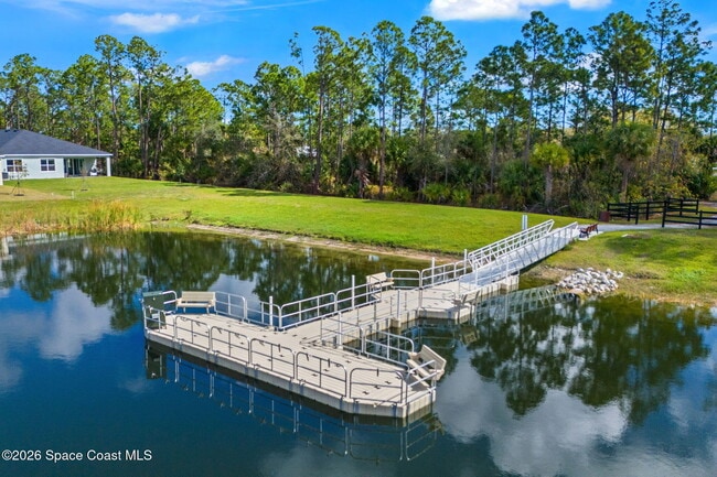 Building Photo - 1464 Island Ave NW