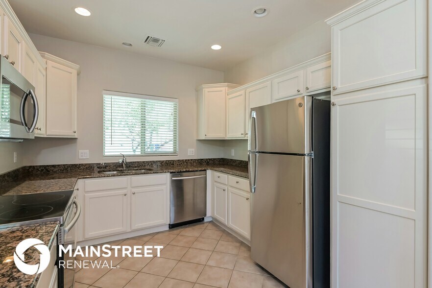 Building Photo - 10604 E Native Rose Trail