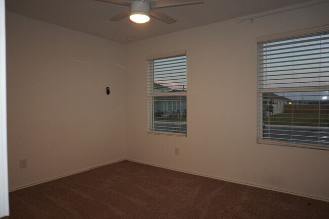 Building Photo - 12903 Lake Fryer