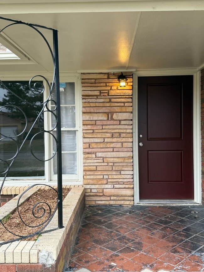 Building Photo - Charming 3-Bedroom Home with Bonus Room – Fully Updated and Move-In Ready!